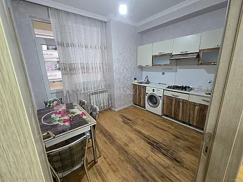 Kirayə verilir 2 otaqlı mənzil 85 m² — Bakı, Həzi Aslanov qəs. 2 otaq 85.00 m²