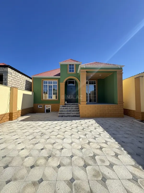 Satılır 4 otaqlı həyət evi 100 m²