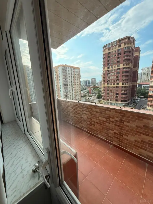 Kirayə verilir 3 otaqlı mənzil 125 m²