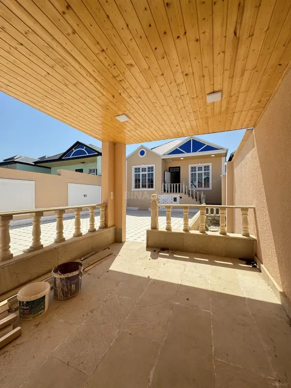 Satılır 5 otaqlı həyət evi 140 m²