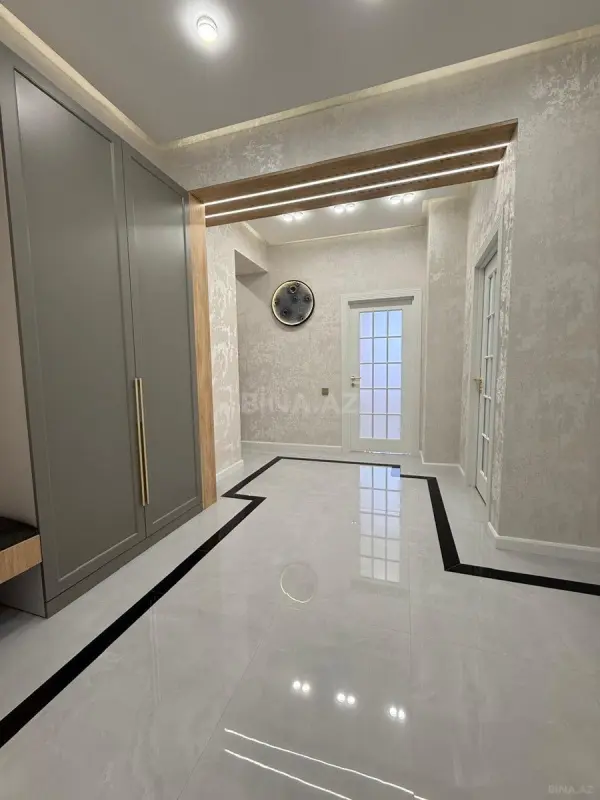 Satılır 2 otaqlı mənzil 84 m²