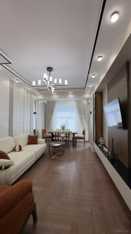 Satılır 3 otaqlı mənzil 101 m²