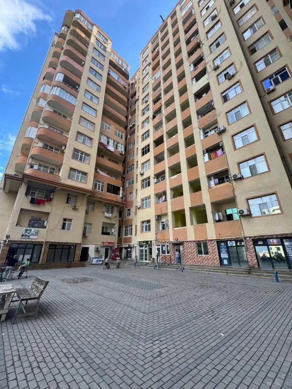 Satılır 3 otaqlı mənzil 84 m²