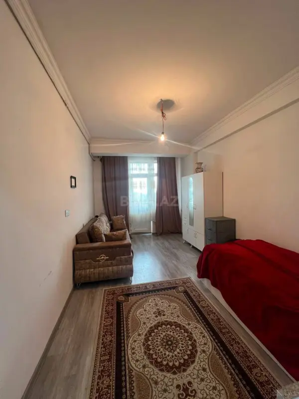 Satılır 1 otaqlı mənzil 35 m²