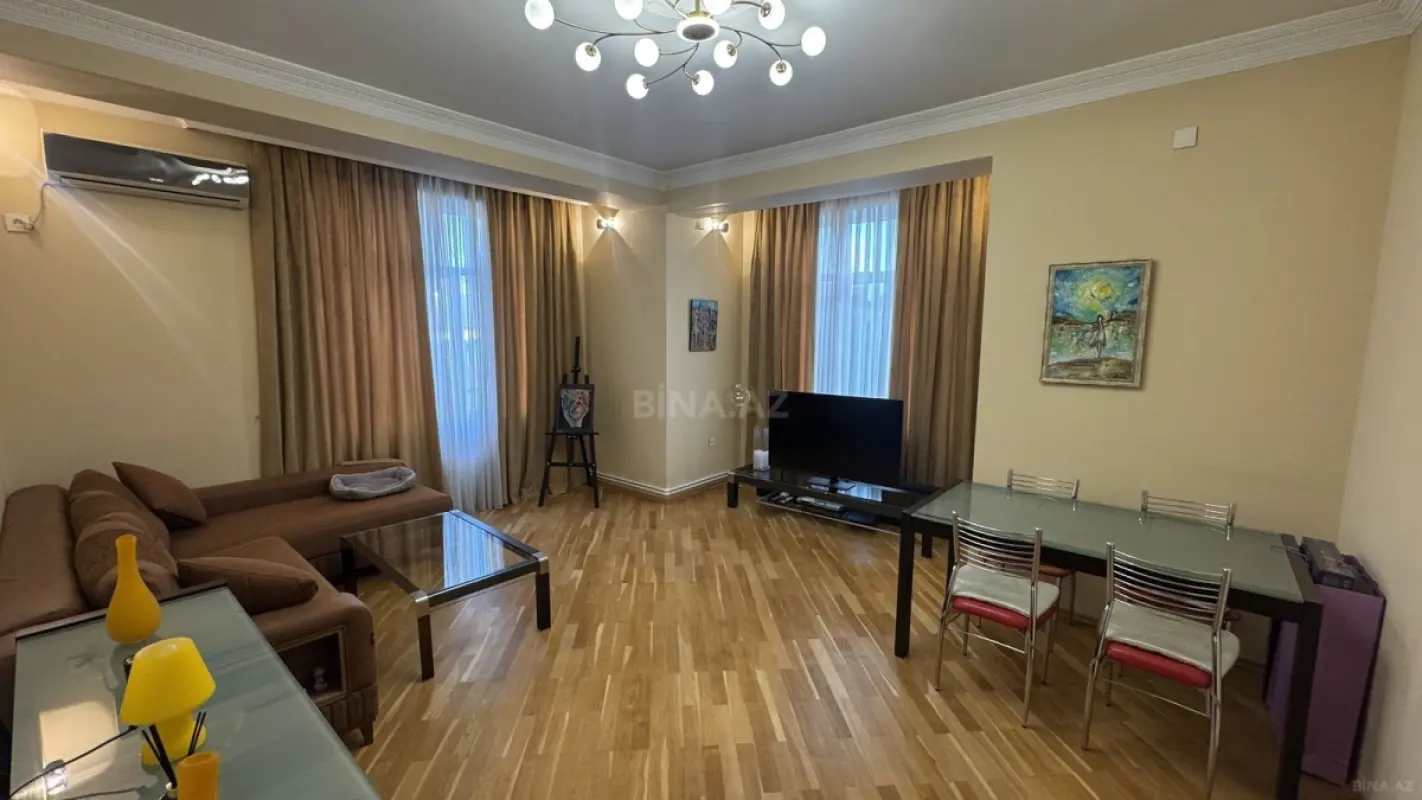 Satılır 2 otaqlı mənzil 86 m²