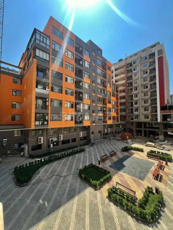Kirayə verilir 2 otaqlı mənzil 75 m²