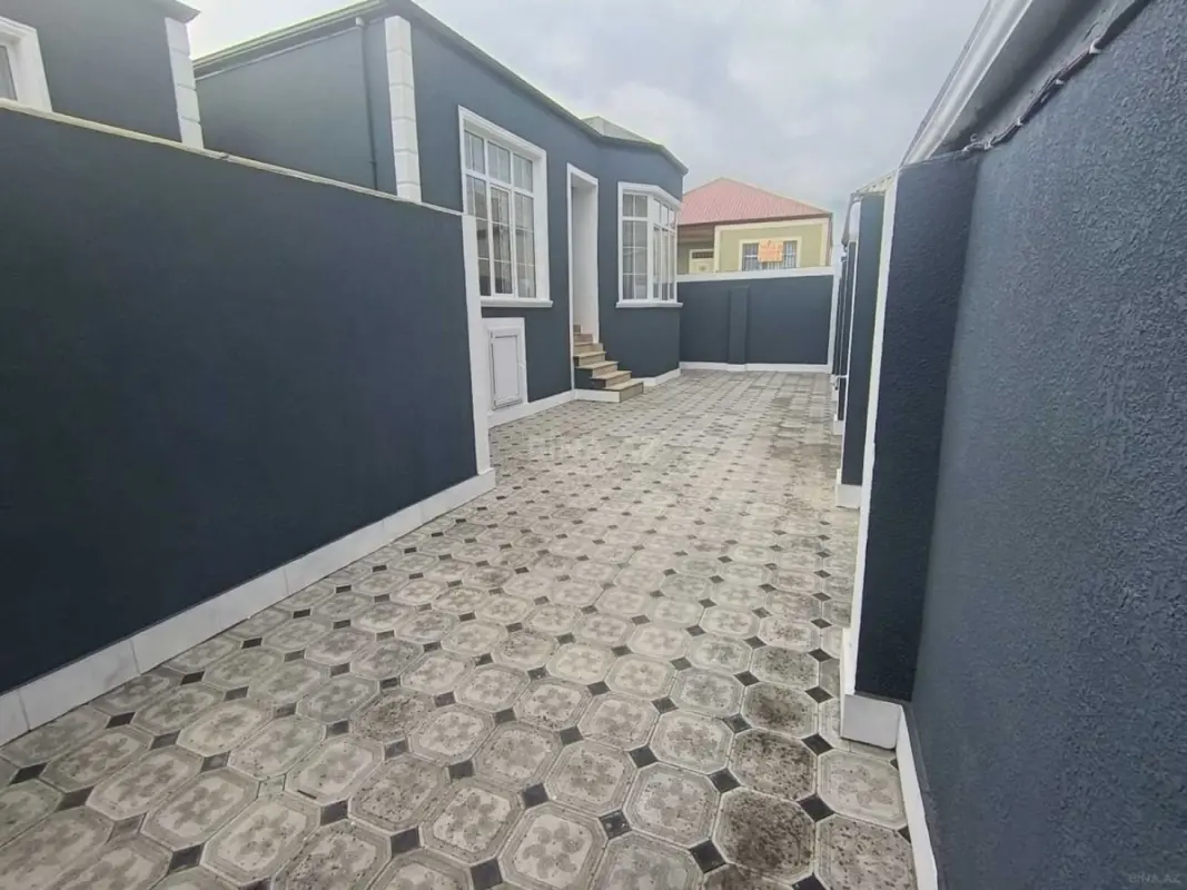 Satılır 4 otaqlı həyət evi 100 m²