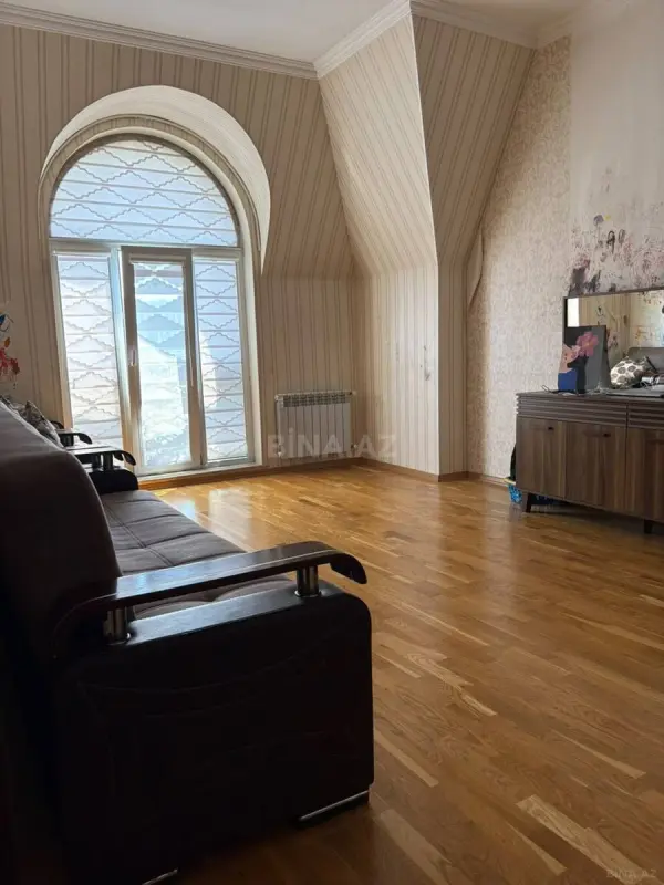 Satılır 2 otaqlı mənzil 68 m²