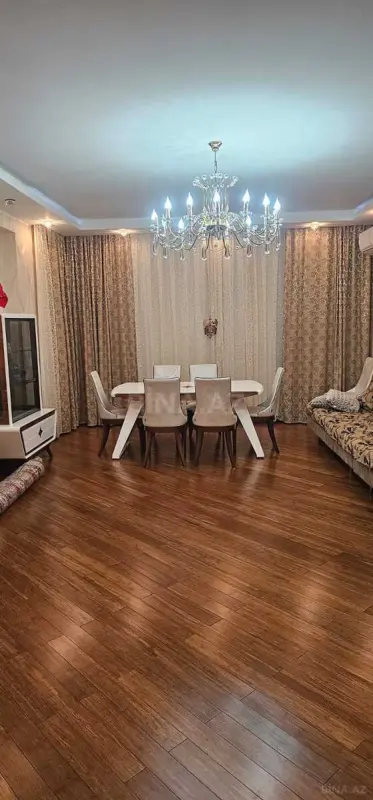 Kirayə verilir 3 otaqlı mənzil 140 m²