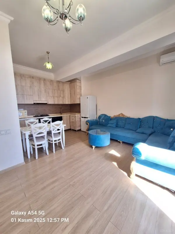 Kirayə verilir 3 otaqlı mənzil 125 m²