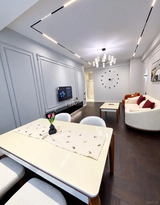 Satılır 2 otaqlı mənzil 68 m²