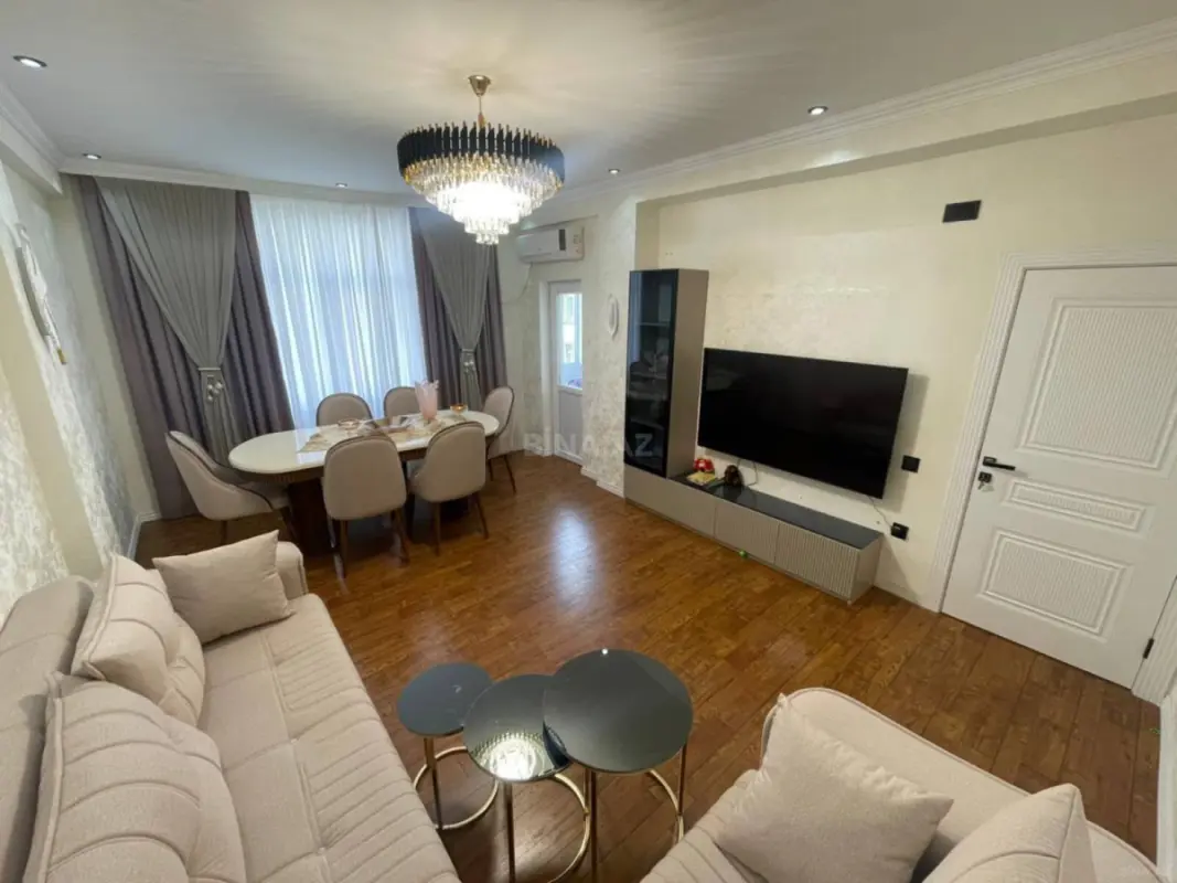 Satılır 2 otaqlı mənzil 70 m²