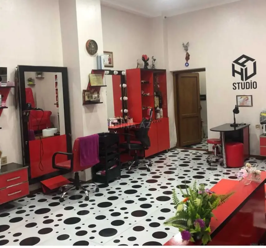 Satılır obyekt 60 m²