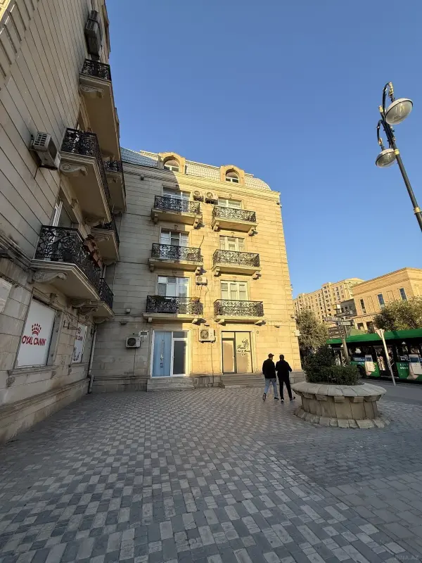 Satılır 3 otaqlı mənzil 100 m²