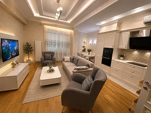 Kirayə verilir 3 otaqlı mənzil 105 m² — Bakı 3 otaq 105.00 m²