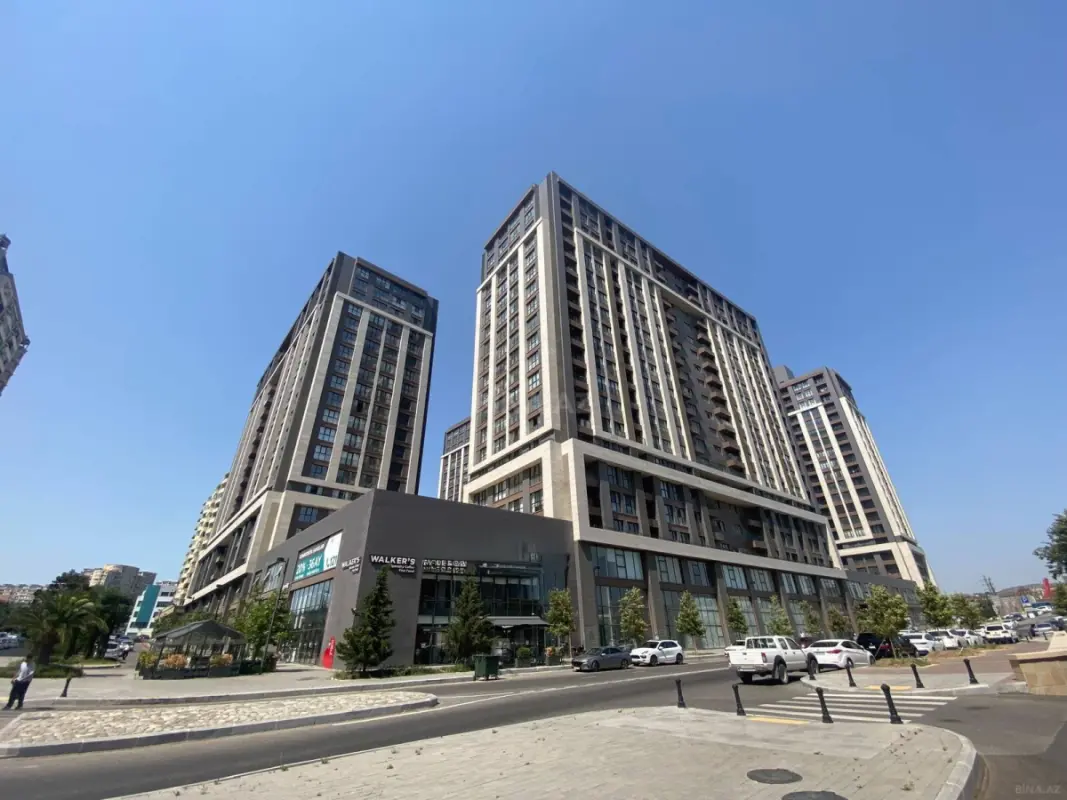 Satılır 3 otaqlı mənzil 170 m²