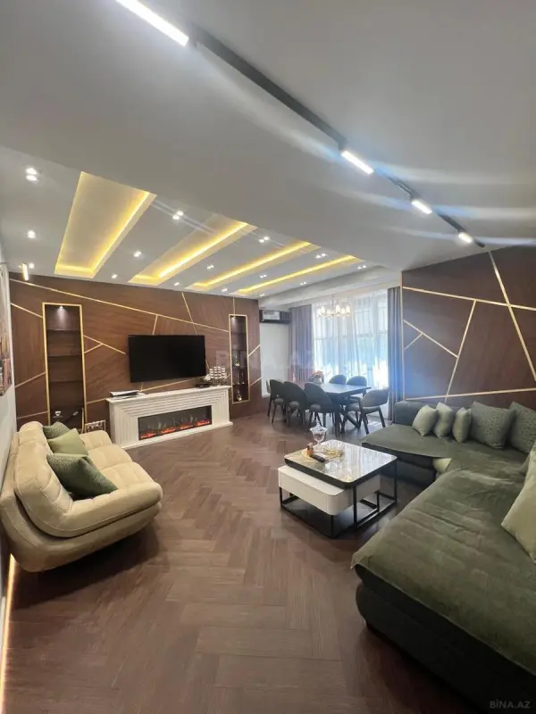 Satılır 3 otaqlı mənzil 143 m²