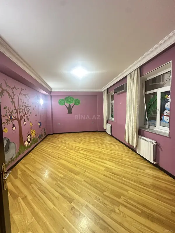 Kirayə verilir obyekt 245 m²