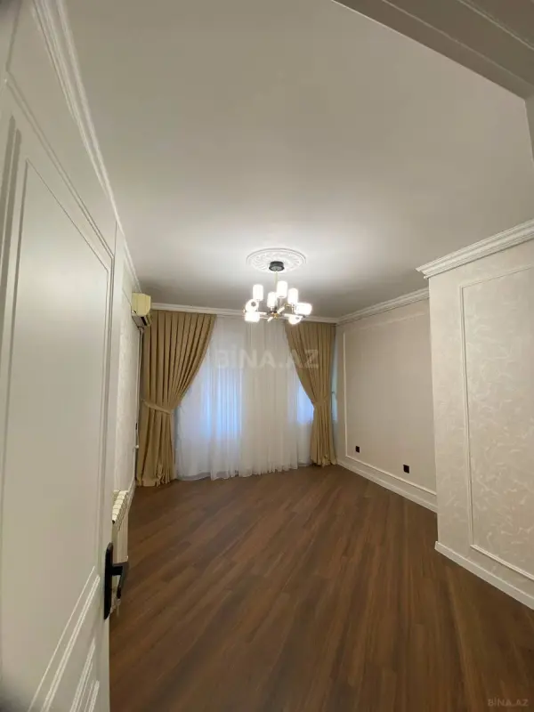 Satılır 2 otaqlı mənzil 68 m²
