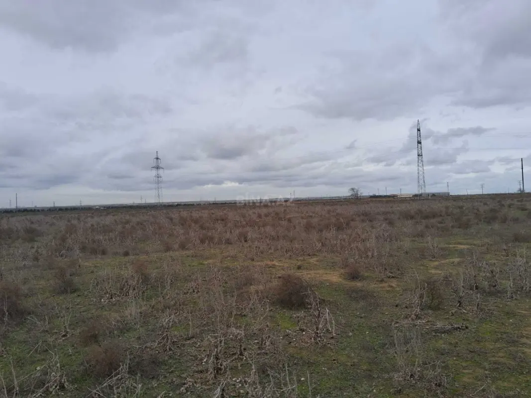 Satılır torpaq sahəsi 2500 m²