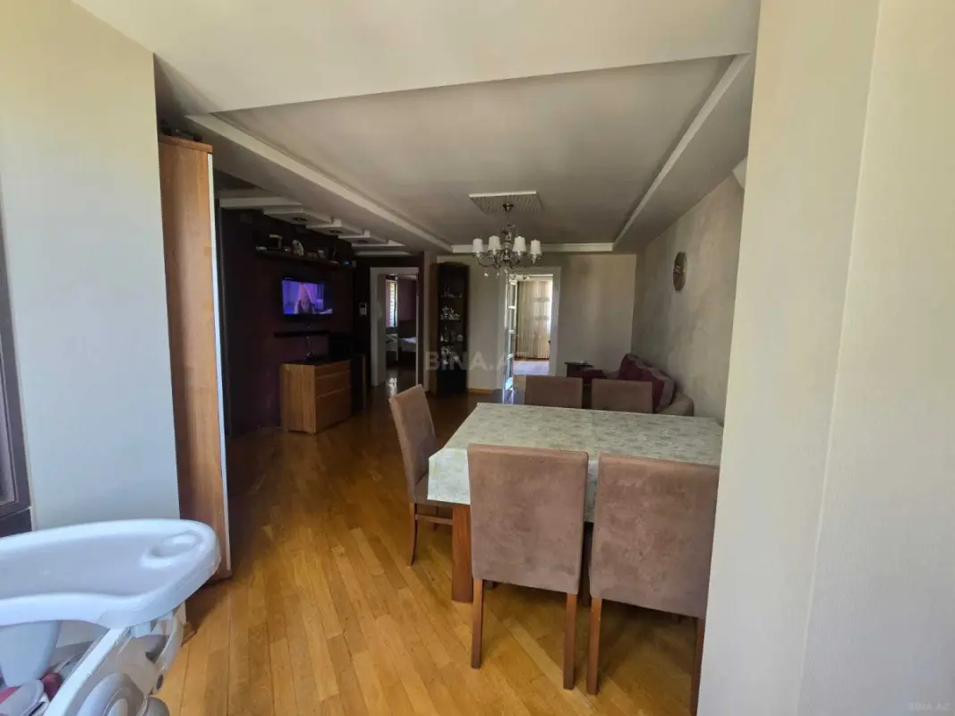 Satılır 3 otaqlı mənzil 68 m²