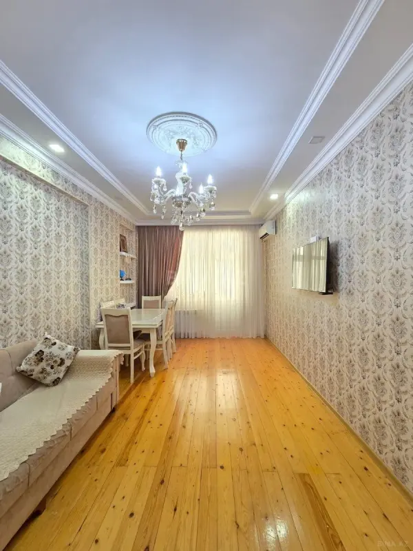 Satılır 2 otaqlı mənzil 62 m²