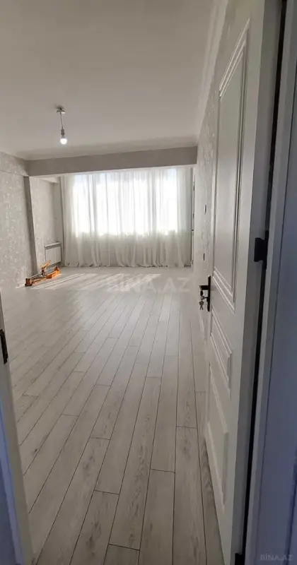 Satılır 2 otaqlı mənzil 67 m²