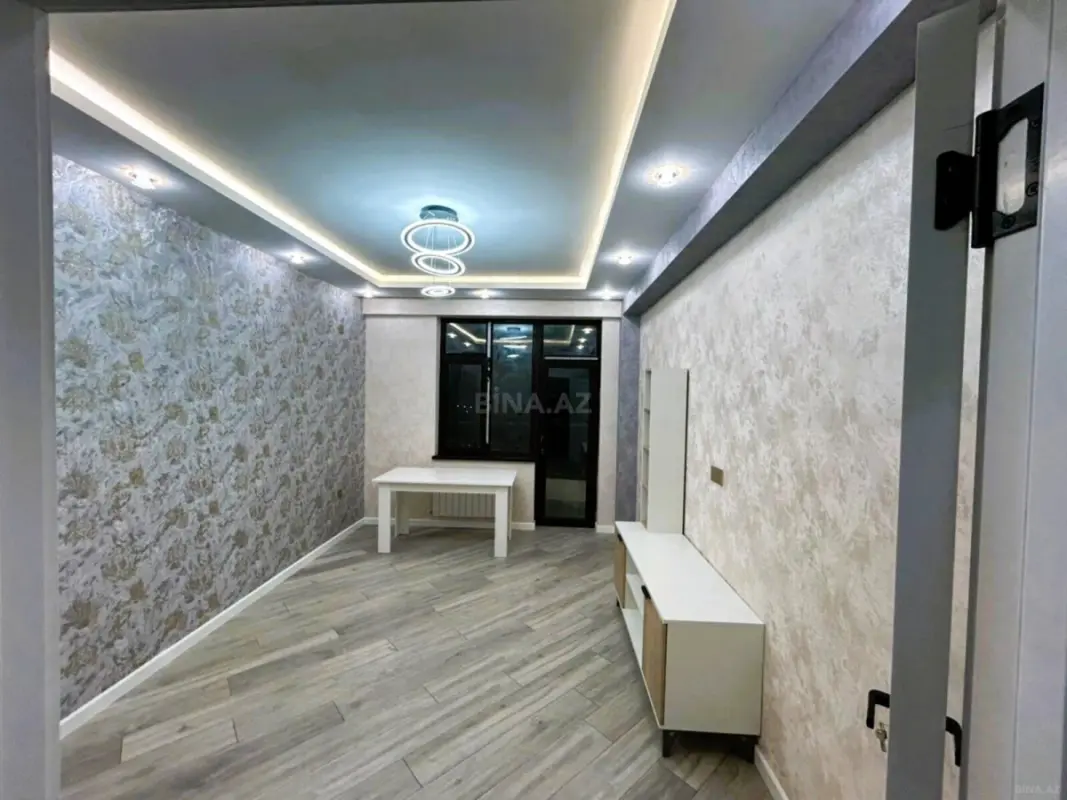 Satılır 2 otaqlı mənzil 70 m²