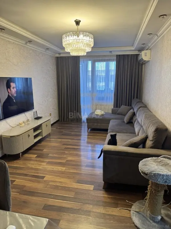 Satılır 3 otaqlı mənzil 125 m²