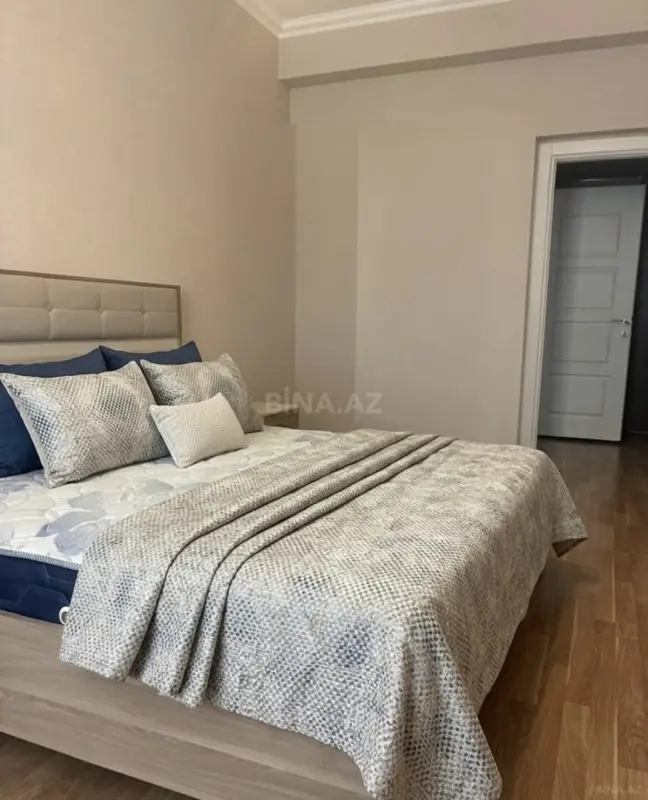 Satılır 2 otaqlı mənzil 86 m²
