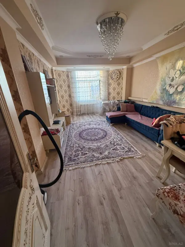 Satılır 2 otaqlı mənzil 78 m²