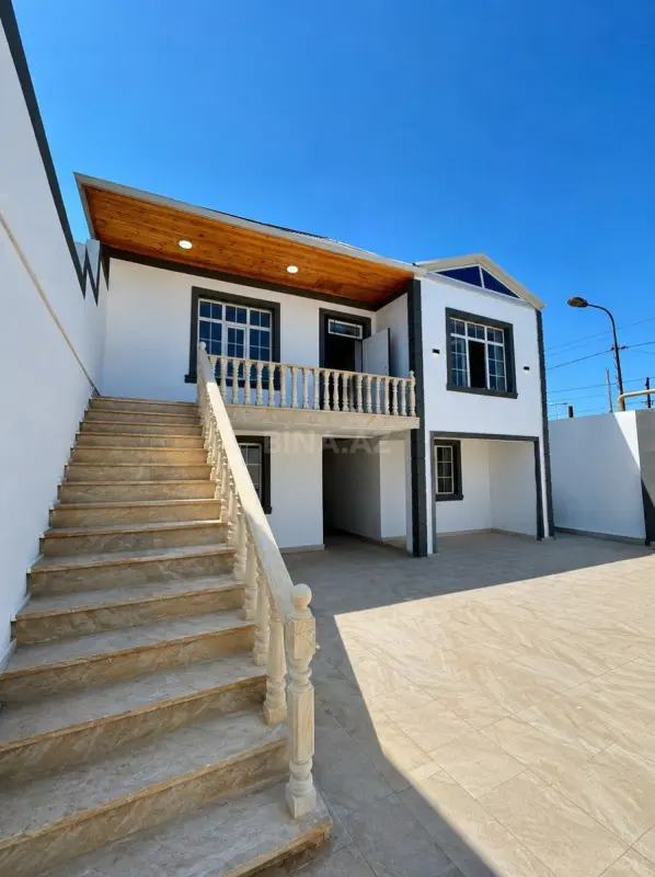 Satılır 6 otaqlı həyət evi 220 m²