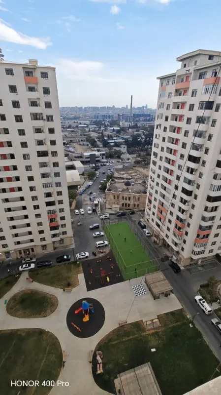 Kirayə verilir 2 otaqlı mənzil 98 m²