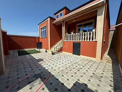 Satılır 4 otaqlı həyət evi 136 m² — Bakı 4 otaq 136.00 m²