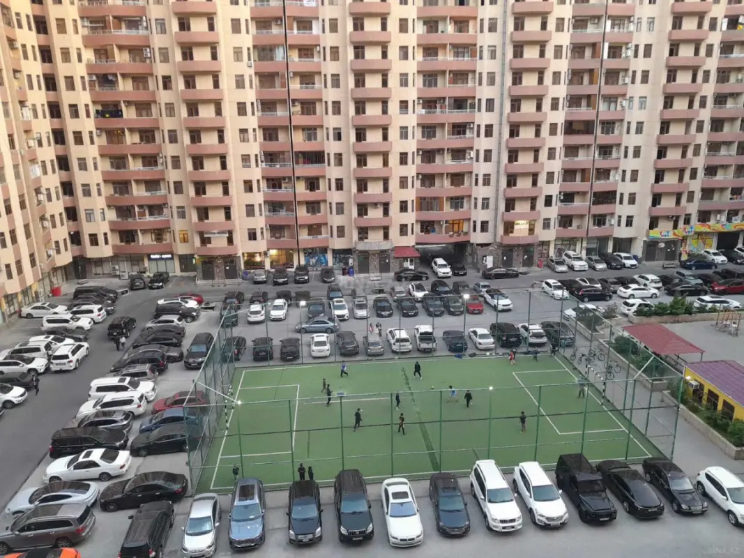 Kirayə verilir 2 otaqlı mənzil 70 m²