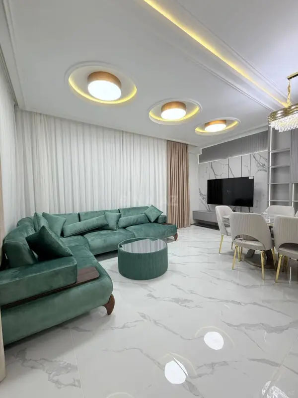 Kirayə verilir 4 otaqlı mənzil 125 m²