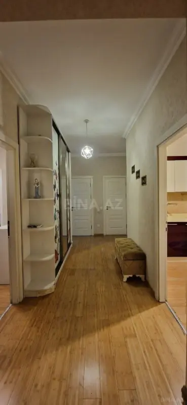 Satılır 3 otaqlı mənzil 93 m²