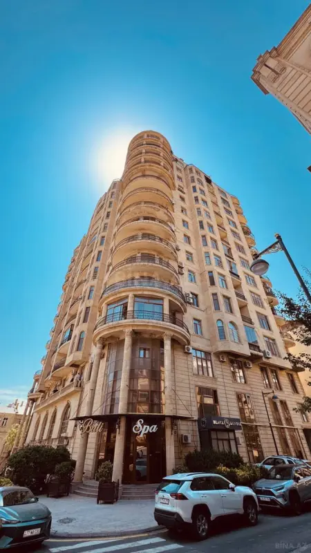 Satılır 3 otaqlı mənzil 120 m²