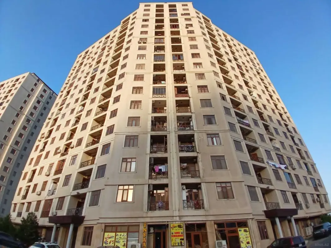 Satılır 2 otaqlı mənzil 71 m²