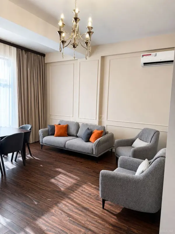Kirayə verilir 3 otaqlı mənzil 125 m²