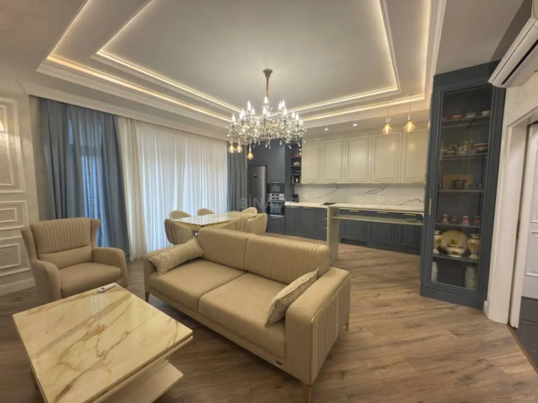 Satılır 3 otaqlı mənzil 120 m²