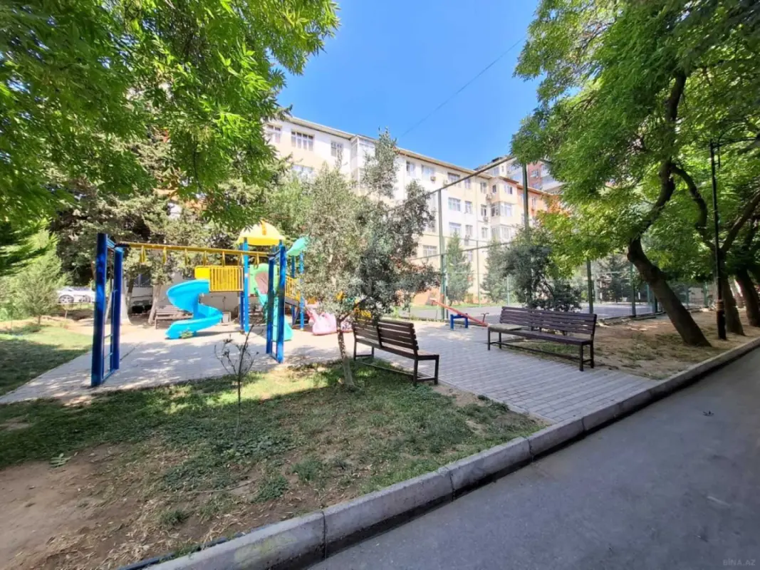 Satılır 2 otaqlı mənzil 58 m²