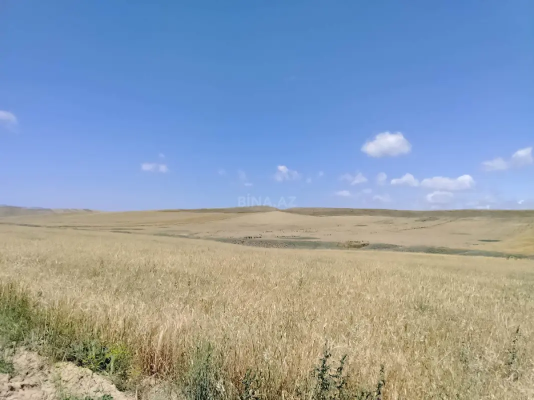 Satılır torpaq sahəsi 1898.7 m²