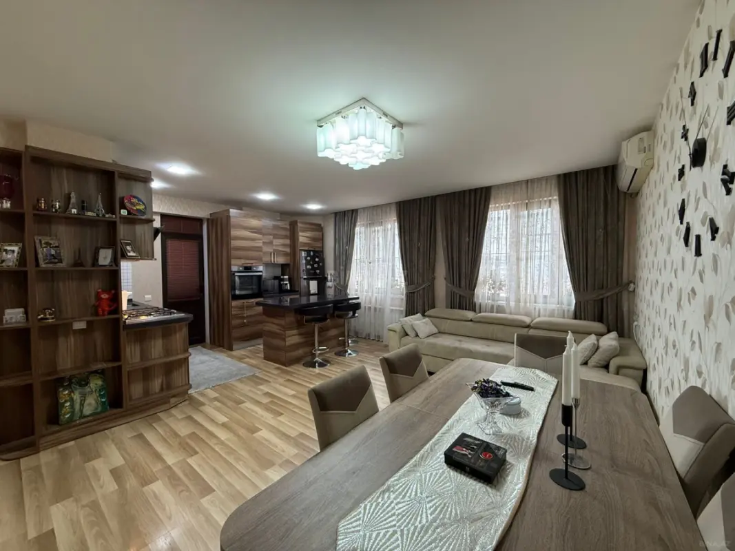 Satılır 3 otaqlı mənzil 103 m²