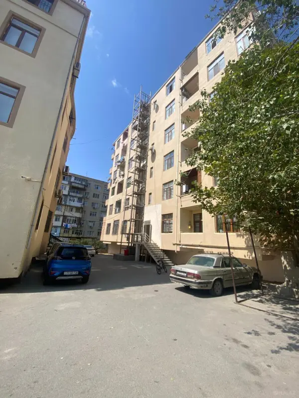 Satılır 3 otaqlı mənzil 120 m²