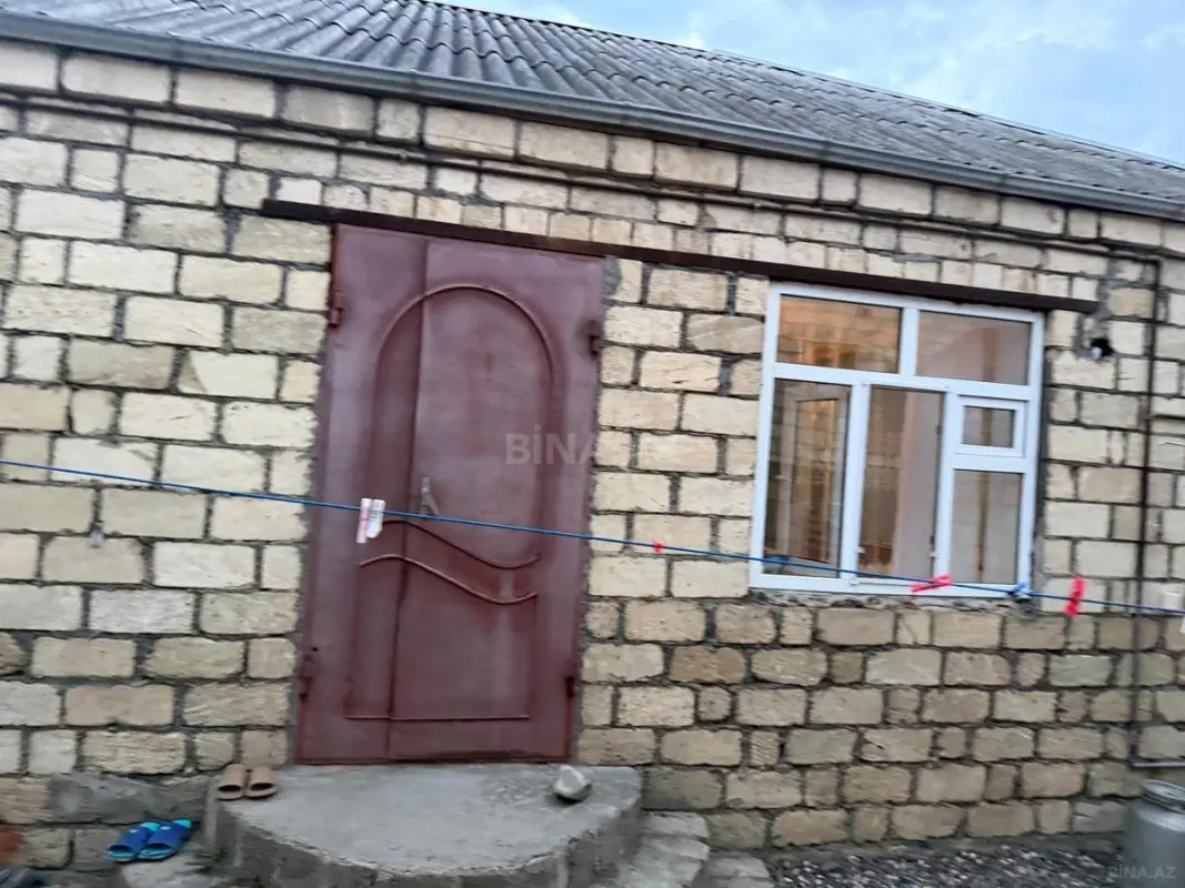 Satılır 4 otaqlı həyət evi 100 m²
