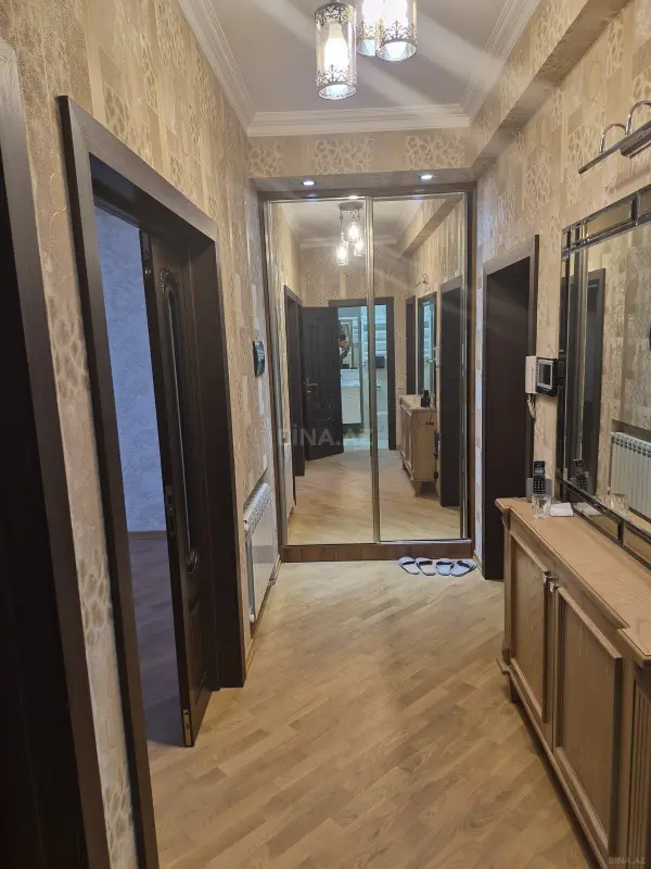 Satılır 2 otaqlı mənzil 60 m²