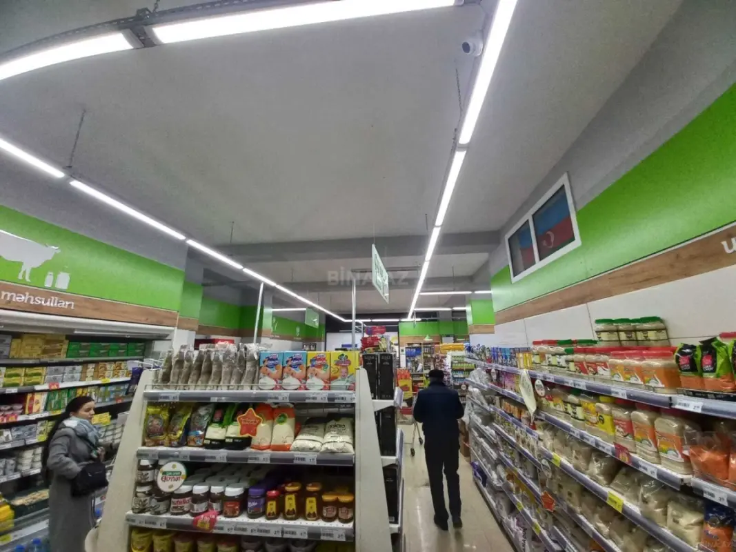 Satılır obyekt 190 m²