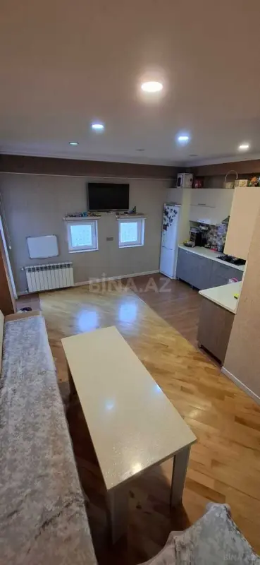 Satılır 4 otaqlı mənzil 100 m²