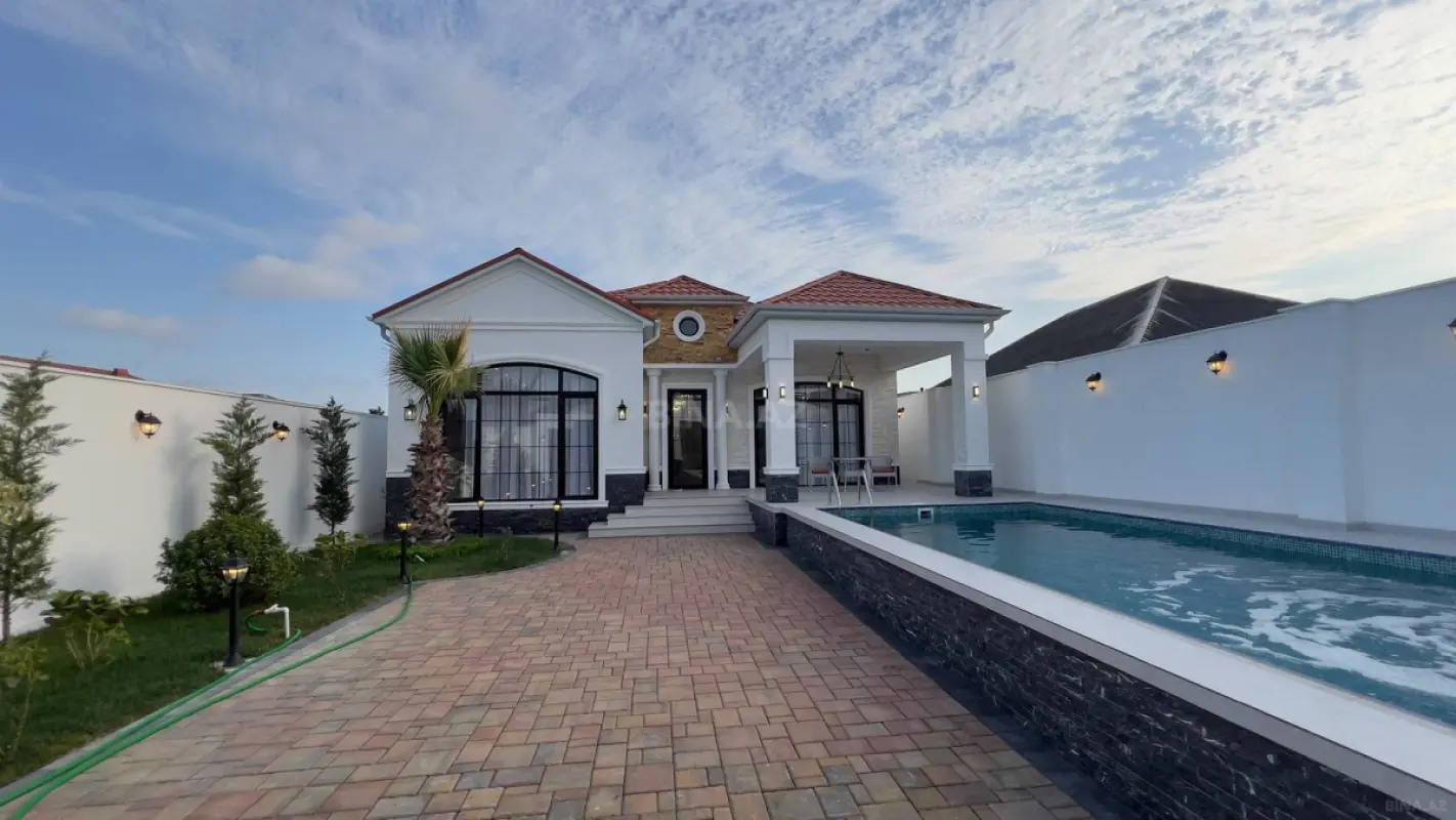 Satılır 4 otaqlı həyət evi 200 m²
